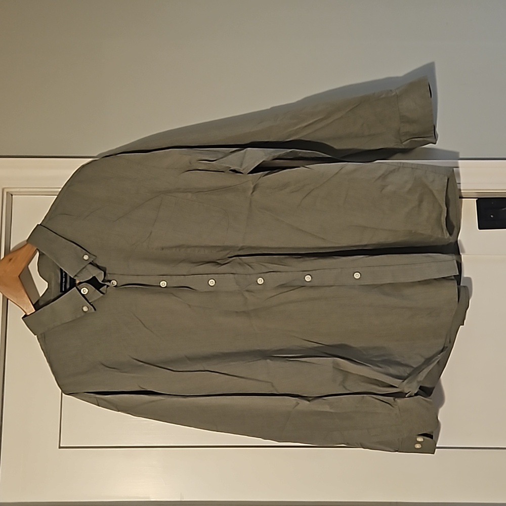 Men's XXL button down shirt